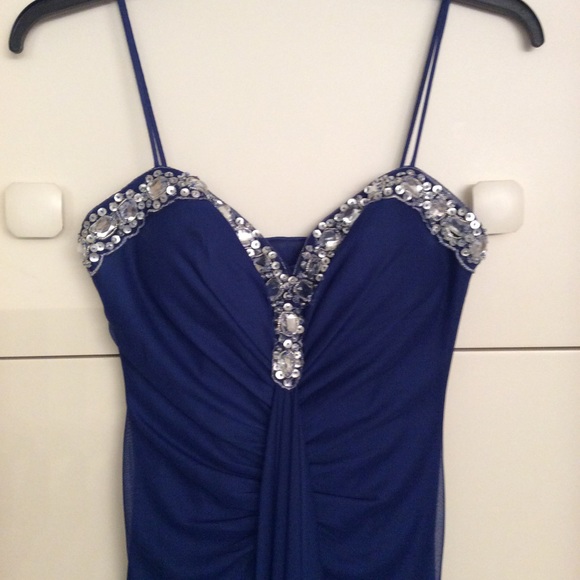 Onyx Nite full length formal gown - Picture 2 of 6